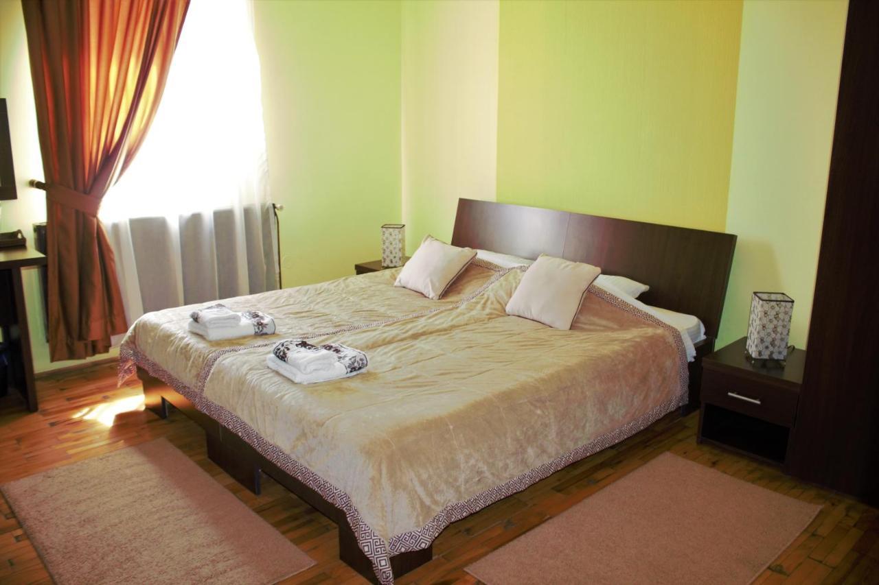 Garni Hotel City Kruševac Extérieur photo