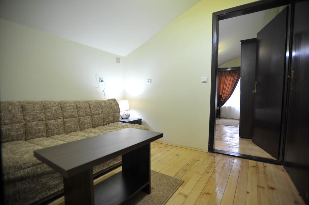 Garni Hotel City Kruševac Extérieur photo